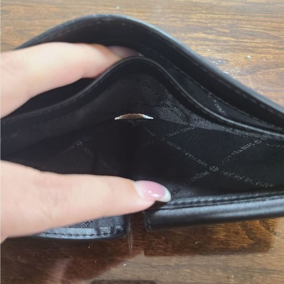 MICHAEL KORS MENSCooper Logo Billfold Wallet With Coin Pouch - Picture 9 of 12